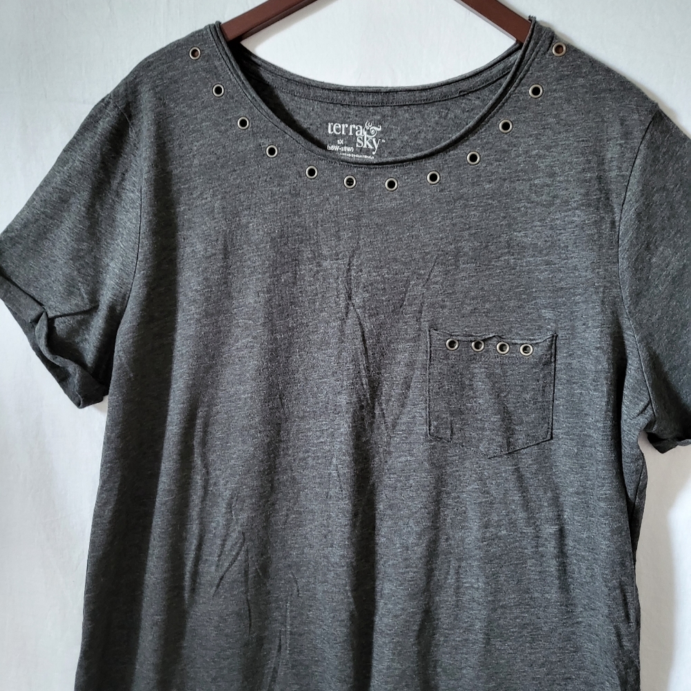 Plus Size Short Sleeve Tee - Picture 3 of 7